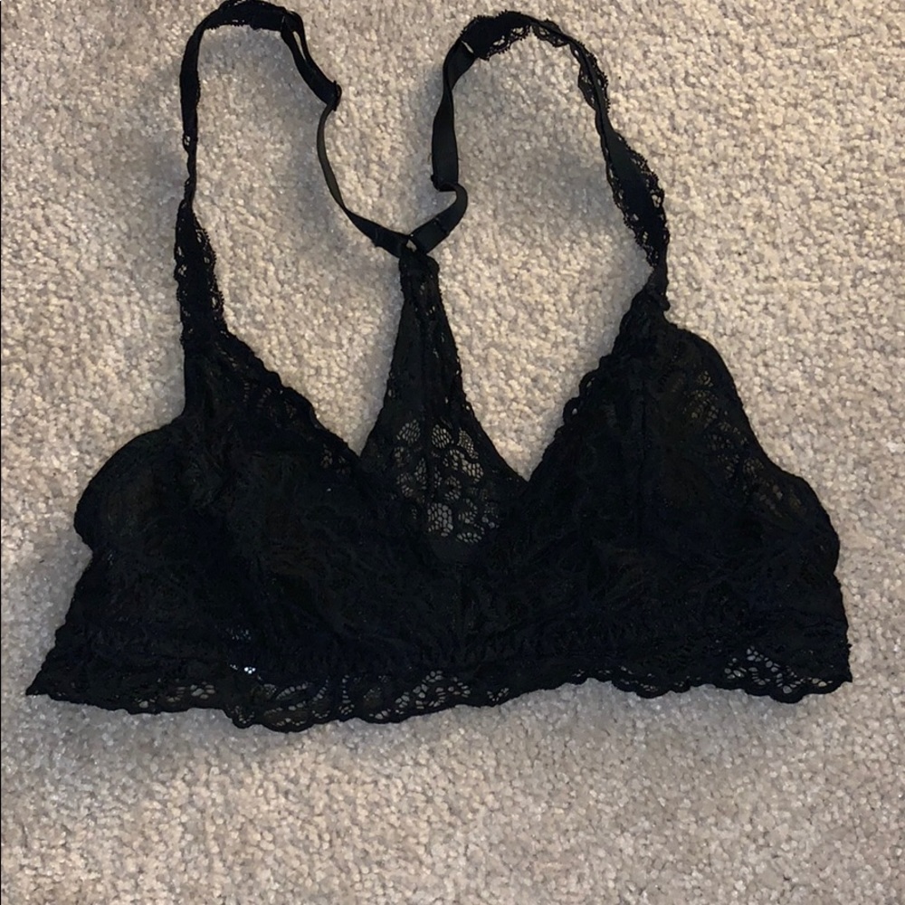 Black laced bralette